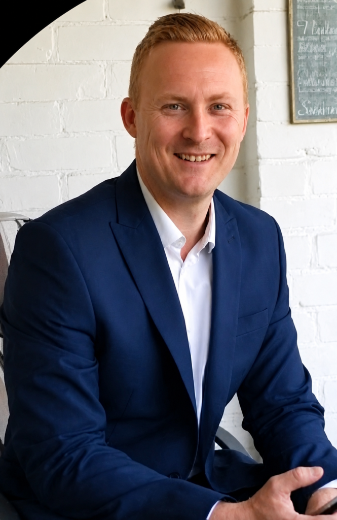 Paul Lennon